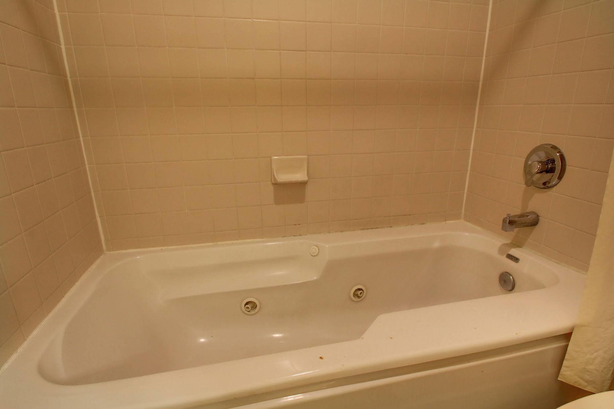 Key West Inn - Childersburg Екстериор снимка